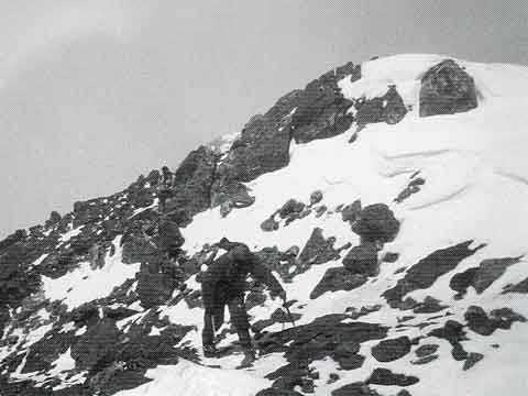 
Nanga Parbat Summit Crest - Los 14 Ochomiles de Juanito Oiarzabal book
